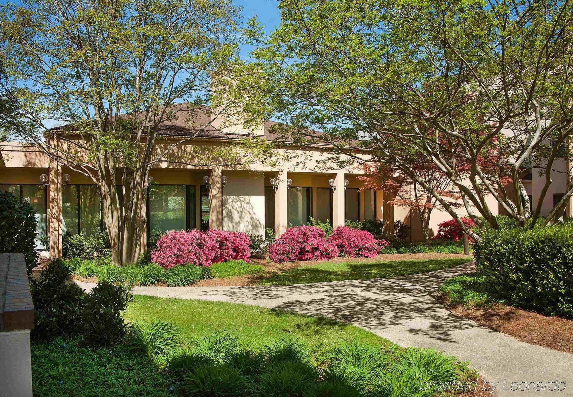 Hotel Courtyard Charlotte Arrowood Exteriér fotografie
